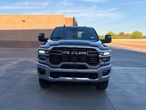 Used 2025 RAM 2500 Big Horn AWD/4WD image 4