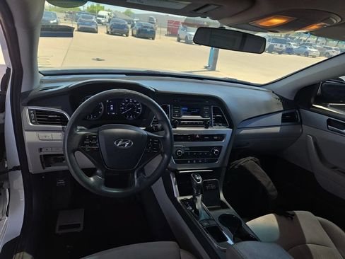 Used 2015 Hyundai Sonata SE FWD image 7