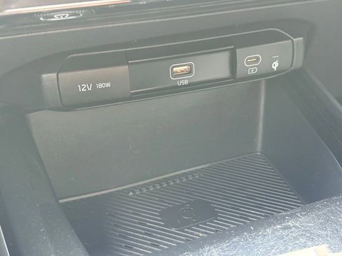 Used 2023 Kia Niro Wind image 15