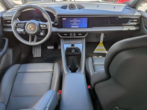 New 2026 Porsche Macan Electric image 22