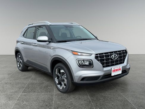 New 2026 Hyundai Venue SEL FWD image 7
