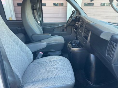 Used 2014 Chevrolet Express 3500 LT w/ LT Preferred Equipment Group RWD image 14