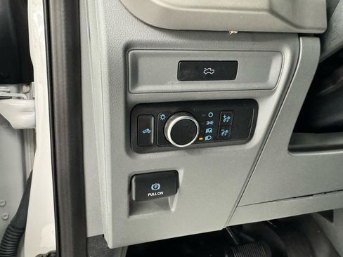 Used 2022 Ford F150 Lightning Pro AWD/4WD image 12