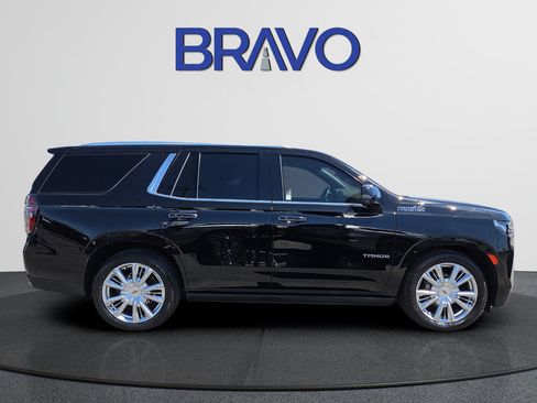Used 2024 Chevrolet Tahoe High Country AWD/4WD image 5