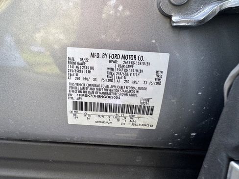 Used 2022 Ford Explorer XLT image 32