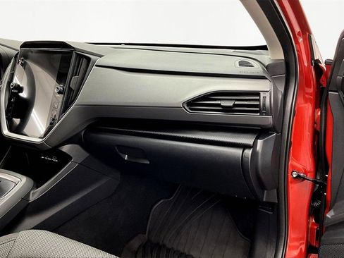 Used 2024 Subaru Crosstrek 2.0i Premium image 17