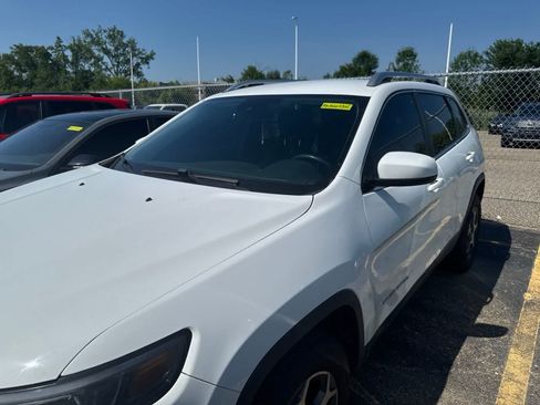 Used 2021 Jeep Cherokee Latitude Lux AWD/4WD image 18