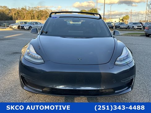 Used 2018 Tesla Model 3 Long Range image 8