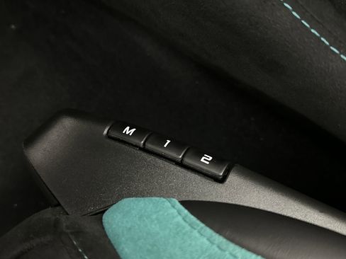 Used 2024 McLaren 750S Spider image 12