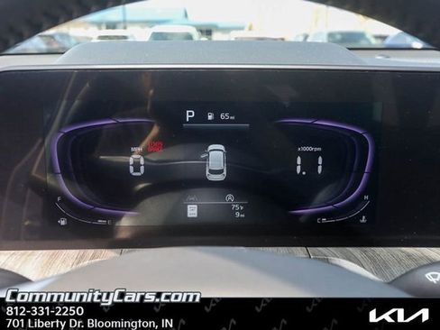 Certified 2025 Kia Telluride EX image 10