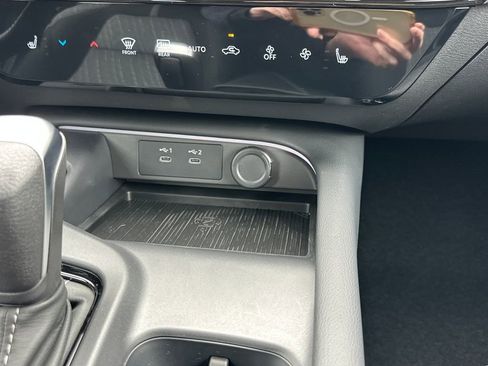 New 2026 Nissan Sentra SV w/ SV Convenience Package FWD image 23