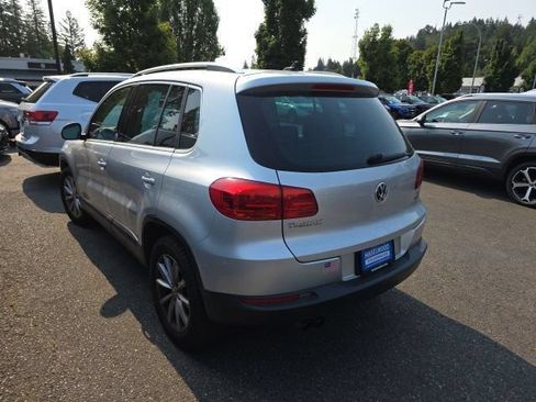 Used 2017 Volkswagen Tiguan Wolfsburg Edition AWD/4WD image 2