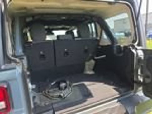 Used 2024 Jeep Wrangler Unlimited AWD/4WD image 13