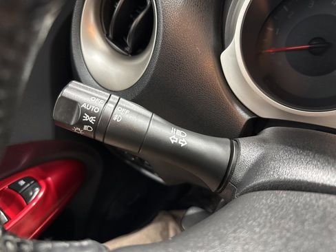 Used 2016 Nissan Juke SL image 23