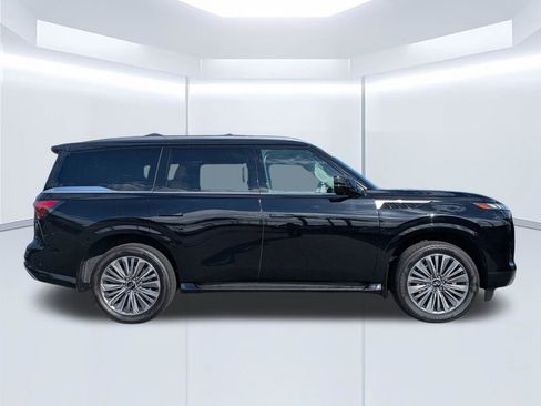 Certified 2025 INFINITI QX80 Luxe w/ Exterior Package image 3