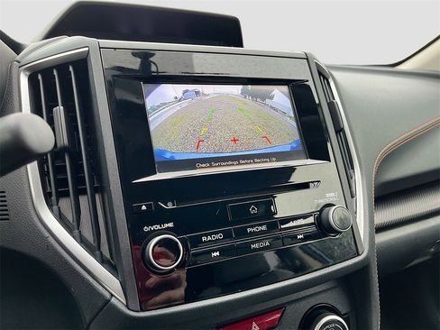 Used 2022 Subaru Crosstrek 2.0i Premium image 13