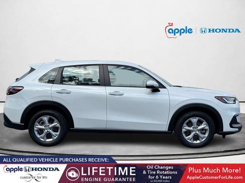 Used 2025 Honda HR-V LX image 2