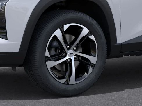 New 2026 Chevrolet Trax RS w/ Sunroof Package FWD image 9