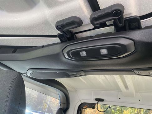 Used 2024 Jeep Wrangler Sport S image 16