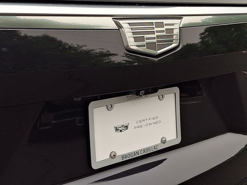 Certified 2022 Cadillac Escalade Premium Luxury Platinum w/ Heavy-Duty Trailer Package AWD/4WD image 33