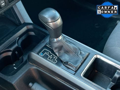 Used 2018 Toyota Tacoma TRD Sport image 20