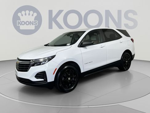 Used 2024 Chevrolet Equinox LS AWD/4WD image 1