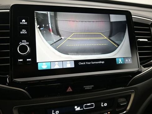 Used 2025 Honda Ridgeline RTL image 13