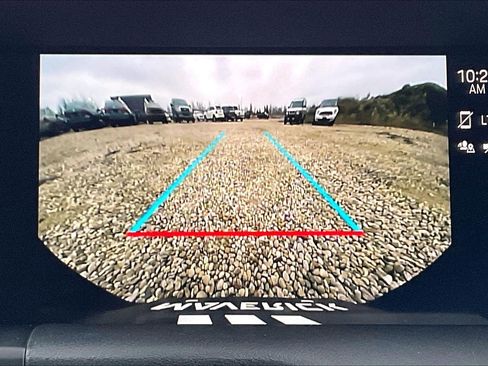 Used 2022 Porsche Taycan image 13