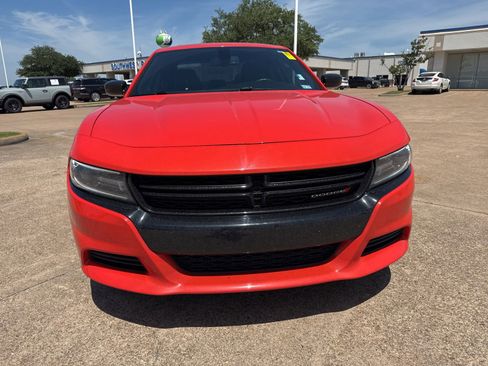 Used 2021 Dodge Charger SXT w/ Plus Group RWD image 2