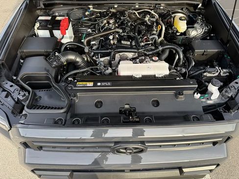 Certified 2025 Toyota 4Runner SR5 image 7