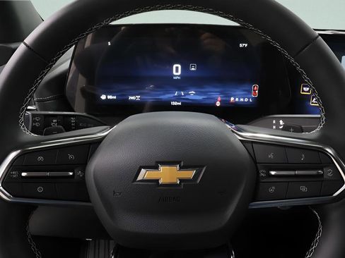 New 2026 Chevrolet Traverse LT w/ Sun and Wheel Package AWD/4WD image 15