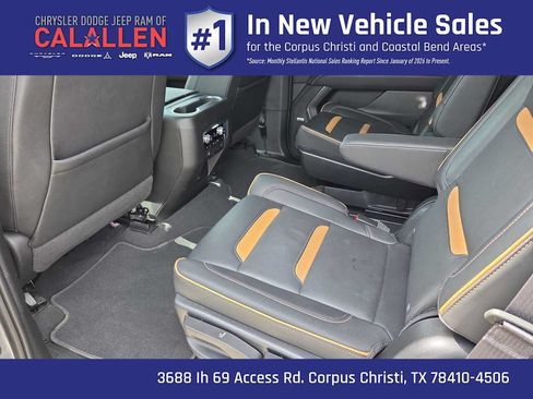 Used 2023 GMC Yukon AT4 w/ AT4 Premium Plus Package AWD/4WD image 21