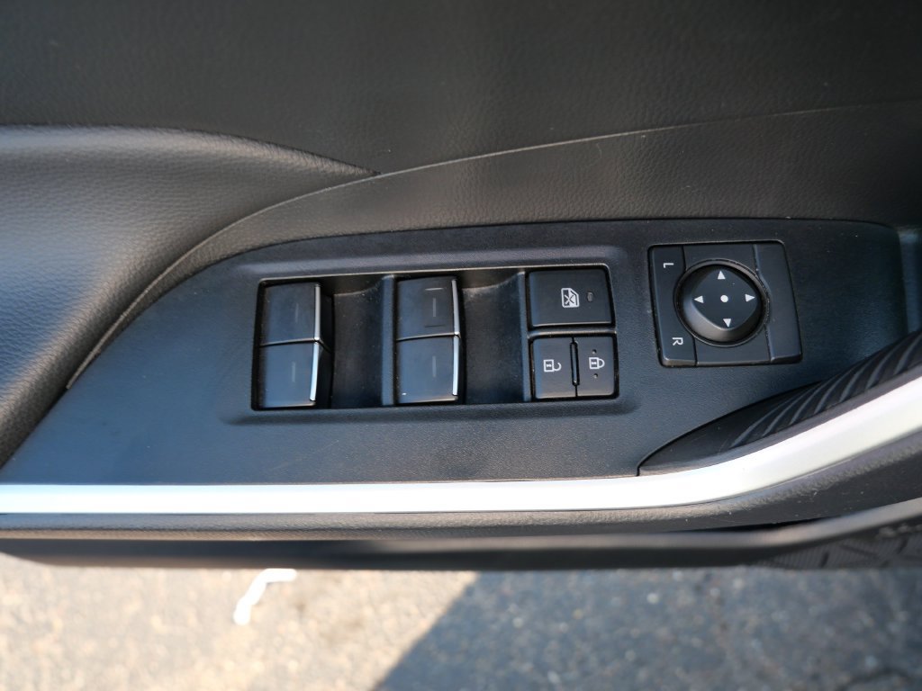 Certified 2025 Toyota RAV4 XLE AWD/4WD image 16