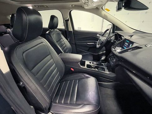 Used 2019 Ford Escape Titanium image 26