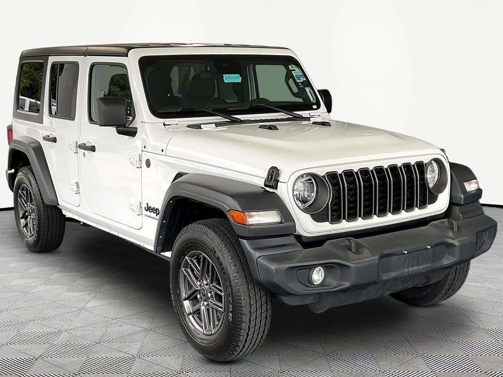 Used 2024 Jeep Wrangler Unlimited Sport AWD/4WD image 3