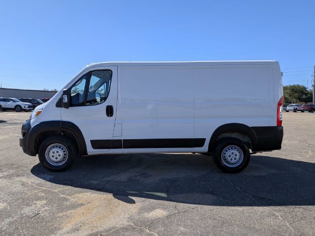 Used 2025 RAM ProMaster 2500 w/ Convenience Group FWD image 7