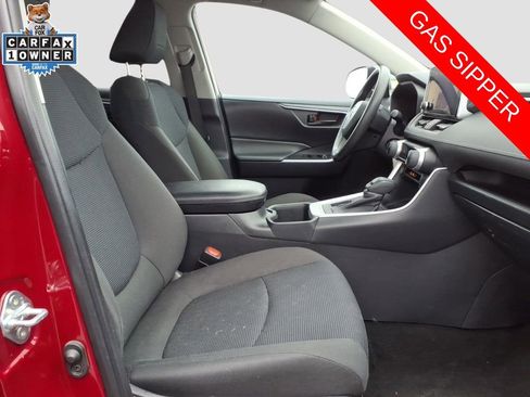 Used 2023 Toyota RAV4 LE image 10