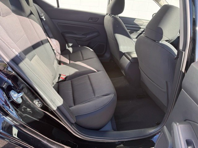 Used 2025 Nissan Altima 2.5 SV FWD image 11