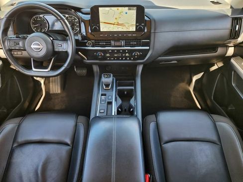 Used 2023 Nissan Pathfinder SL image 20