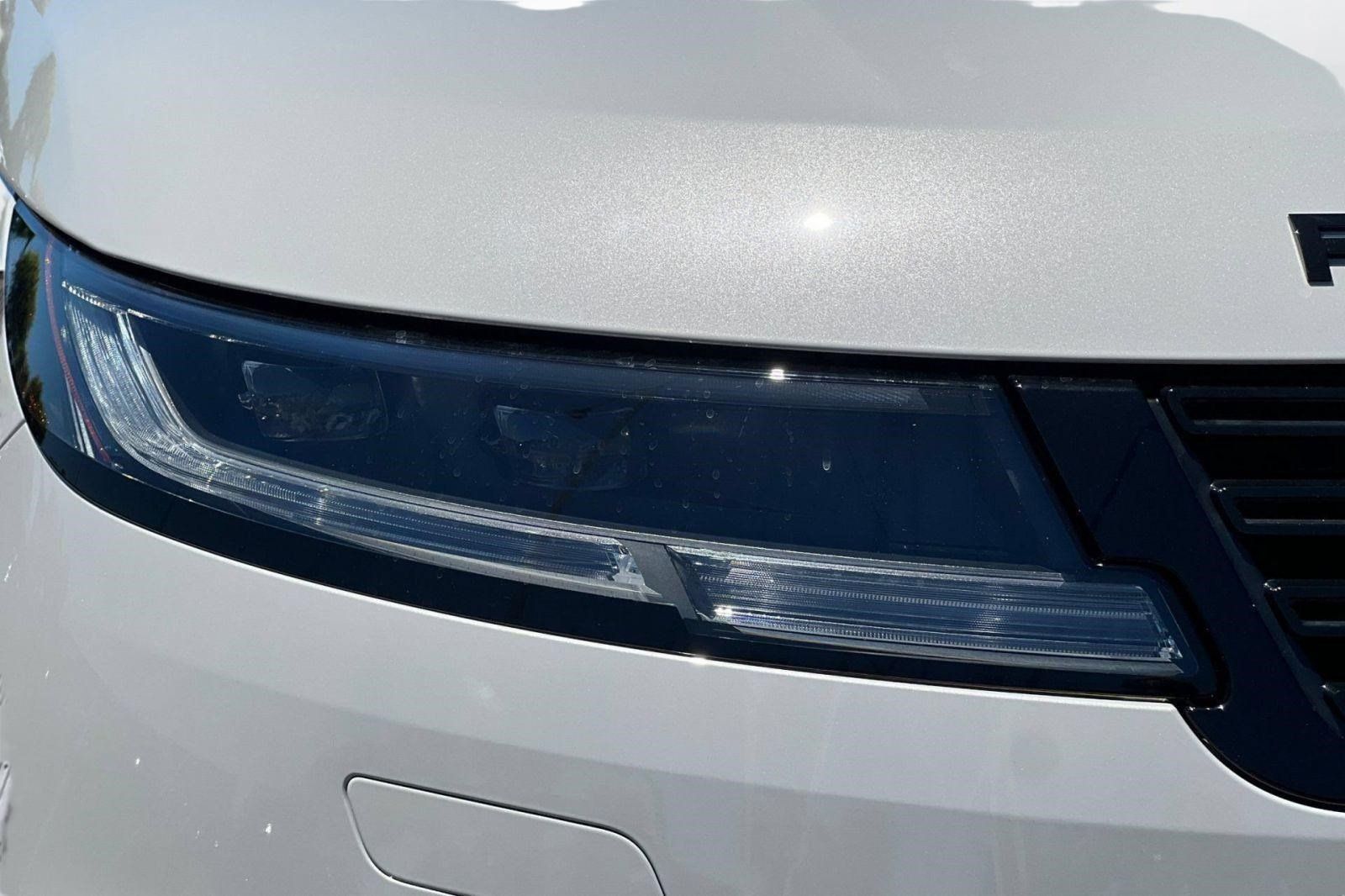 New 2026 Land Rover Range Rover Sport SE AWD/4WD image 9