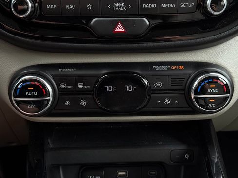 Used 2023 Kia Soul EX FWD image 30