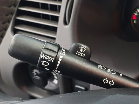 Used 2003 Chevrolet Monte Carlo SS image 78