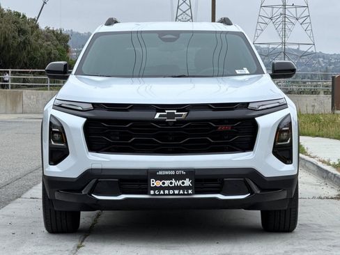 New 2026 Chevrolet Equinox RS w/ Convenience Package III AWD/4WD image 9