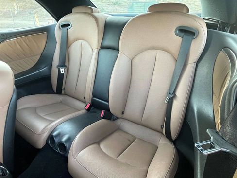 Used 2009 Mercedes-Benz CLK 550 Cabriolet image 22