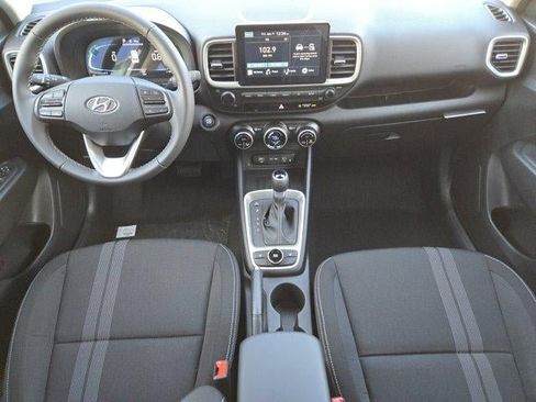 New 2026 Hyundai Venue SEL image 19