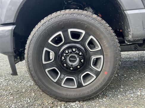 New 2026 Ford F250 Platinum image 12