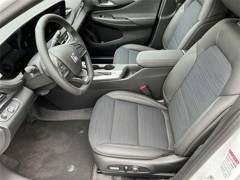Used 2025 Buick Envista Preferred w/ Convenience I Package image 19