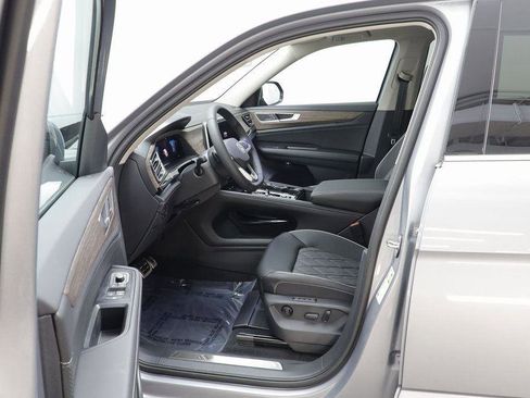 New 2026 Volkswagen Atlas SEL Premium R-Line image 6