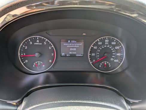 Certified 2022 Kia Seltos EX AWD/4WD image 35