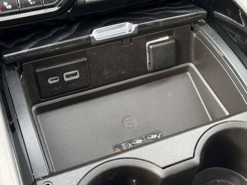 Certified 2022 GMC Yukon XL Denali image 29